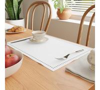 Encasa XO Sets de Nappes de Table Lot de 4 | Pur Coton avec Design Brodé | Blanc | Taille Rectangulaire 48x32 cm - Set de Table | Lavable en Machine