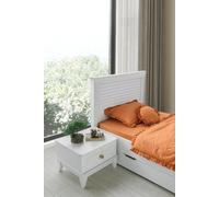 Ensemble de chambre d'enfant 4pcs. lit table de nuit commode et armoire de style