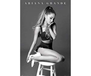 Erik® - Poster Ariana Grande Noir&Blanc - Papier Glacé - 91x61cm