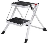 Escabeau pliable à 2 marches, escabeau, échelle simple, marches de 20 cm de large, tapis en caoutchouc antidérapant, avec poignée de transport, charge maximale 150 kg, en acier, blanc-noir GSL02WT