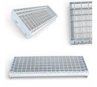 Étape métallique 240 mm Galvanisée à chaud à grilles escaliers 600/700/800/900/1000 mm avec plaques latérales Étape de soudure-pression à barre porteuse 30x2 mm Maille 34x38 mm Optionnellement avec