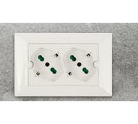 Fanton Multiprise encastrable OPERA/PLA 42100 - Double 2P+T 16A bi-étage, câblée, blanc
