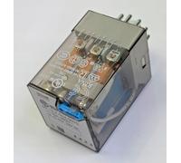 Finder 60.13.9.024.0070 Relais industriel enfichable 24V DC 10A 3PDT 3CO 11 b...