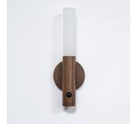 FIRST4MAGNETS MagLight Applique murale magnétique à capteur PIR en bois sans fil rechargeable par USB pour chambre à coucher, bureau, bureau, salon, couloir - Noyer