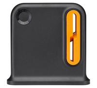 Fiskars Aiguiseur de Ciseaux | Conception Ergonomique, Au Moins 55% de Matériaux Recyclés, Boîtier en ABS Recyclé à 80%, Noir/Orange, 1081129