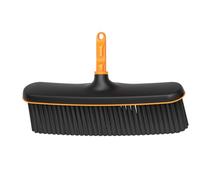 Fiskars OneClick Balai pour Patio, Embout pour Balai à Poils Souples, Changement Facile en Un Clic, pour Terrasses en Bois et Sols en Béton, Noir/Orange, 1080700