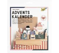 Folia 9389 - Calendrier de l'Avent Santa & Friends, kit de Bricolage DIY de 72 pièces Comprenant 24 Sacs en Papier avec des Motifs de Noël en 3 Tailles, 24 Pinces en Bois Rouges & 24 Autocollants
