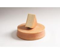 Fromagerie Burgeis, fromage Burgeiser Classic, forme d'environ 10 kg.