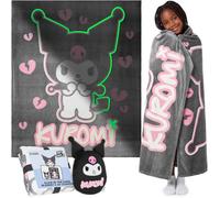 Get Trend Hello Kitty Kuromi Phosphorescent Plaid Polaire et Coussin Set | 130x150cm Plaid Canapé Lit et 3D Coussins Décoratifs, Comfy Decoration Chambre ou Salon, Cosy Idee Cadeau (Noir Kuromi)