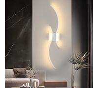 Goeco Applique Murale Intérieure 80 cm, Moderne Lampe Murale LED Incurvée Blanc avec 2 Tubes Lumineux Lumière Blanc Chaud 3000K pour Chambre à coucher Salon Escalier Cuisine