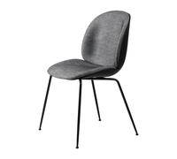 GUBI Chaise Beetle rembourrée sur le dossier et l’assise. pieds noirs Plain 0023-black