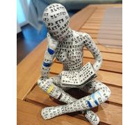 Hapivida Figurine de Lecture, Sculpture Artisanale en Résine Peinte Main avec Détails Minimalistes pour Décoration de Bureau et Maison, Statue de Lecteur pour Étagère et Table