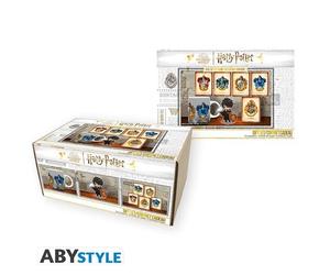 HARRY POTTER Coffret cadeau Poudlard Mug + Acryl® + Cartes postales