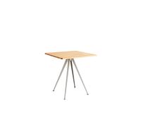 HAY Table Pyramid Café 21 - beige thermolaqué - chêne huilé