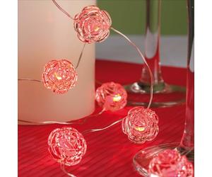 Hellum LED Guirlande lumineuse avec roses, 20 LED rouges, 190 cm eclairées, câble transparent, pour intérieur, fonctionne sur piles (3AA), guirlande lumineuse LED pour Saint Valentin <59 lm 300192