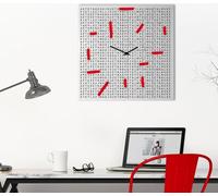 Horloge murale carrée moderne et décorative pour le salon Crossword
