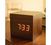 Horloge/réveil cube led click clock G