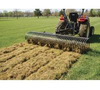 Hotte de déneigement - Griffe à 3 points pour tracteur, catégorie 1 - Largeur de travail de 183 cm - 36 dents - Griffe à traîner pour pelouse - Vert armée