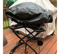 Housse de barbecue en tissu Oxford 600D conçue pour s'adapter aux barbecues Weber Q2000 et Q200 avec fonctionnalité toutes saisons (82 x 48 x 32 cm)