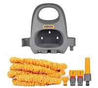 HOZELOCK - Tuyau d'Arrosage Extensible Superhoze 15 M avec Porte Tuyau : Tuyau Flexible avec Support de Rangement, S'Étire 3x sa Longueur Initiale, 2 Raccords Aquastop, Connexion Étanche [8215 9000]