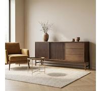 IDIMEX Buffet Adamo L 175 cm en Bois Massif Couleur Noyer avec 2 Portes Coulissantes, 3 Tiroirs, Design Chaleureux à Lamelles, Étagère Réglable en Hauteur, Meuble Salon avec Rangement Varié
