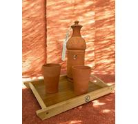 JARRE EN TERRE CUITE DECORÉ : UNE MANIÈRE NATURELLE DE PURIFIER VOTRE EAU - ENSEMBLE COMPLET AVEC 2 TASSES ET UN PLATEAU EN BOIS INCLUS, CAPACITÉ DE 2 + ou - LITRES.