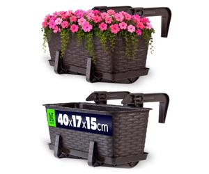 KADAX Jardinière Suspendue Extérieure 40 cm, Balconnière en Plastique Aspect Rotin avec Supports de Fixation Intégrés et Soucoupe (Marron)