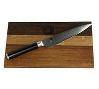 Kai Shun DM 0701 Couteau tout usage - Couteau japonais en damas ultra tranchant avec lame de 15 cm + planche à découper en bois de fût 25 x 15 cm
