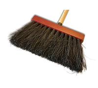 Kibros Balai ménage Piassava Type Mickey 3 Rangs 25 cm Manche Bois | Garnissage piassava 3 rangs, manche bois 1,25 m, douille vissante, usage intérieur extérieur, balayage surfaces.