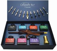 Kit de calligraphie de 22 pièces comprenant une plume et des pointes – Contient 7 encriers, 12 pointes, une plume en bois, un porte-plume doré et un guide pour débutants