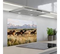 KitchenYeah© Crédence Cuisine À Coller 50x70 cm Protection Plaque De Cuisson Adhesif Plastique Rigide Dalle Murale Chevaux - Troupeau - Montagnes - Liberté - Sauvage