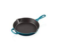 LE CREUSET Skillet profond en fonte émaillée Signature avec poignée d'assistance et deux becs verseurs, 26 cm, 2 litres, Deep Teal, 20187266420422