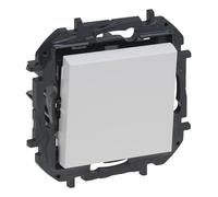 LEGRAND Croisement 10AX pour installation encastrée, gamme Niloé Step, couleur blanc, 398229B