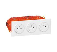 LEGRAND Kit triple prise de courant Dooxie blanc, encastré, 16A 250V | Triple prise encastrée, blanc brillant, précâblée gain de temps, éclips de protection enfant, bornes automatiques sans outil