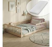 Lit au Sol avec barrière Anti-Chute - Taille 140 x 200 cm - Matelas et sommier à Lattes Inclus - Lit Simple Montessori pour Enfant et Adolescent - en Bois certifié - Finition Bois Naturel