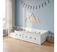 Lit bébé INONEFT 90 x 200 cm, lit en bois avec barrière de sécurité et sommier à lattes, lit à châssis avec protection latéraleReproductionée de motifs d'étoiles et de lunes, pour garçons et filles