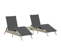 Lot de 2 chaises longues avec table basse en polyrotin gris clair | Cadre en acier verni, coussin déhoussable, dossier 4 positions, repose-pieds 3 positions, usage extérieur