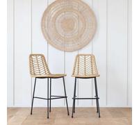 Happy Garden Lot de 2 tabourets de bar OKA en rotin synthétique avec dossier et repose-pieds Marron