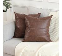 Mandioo Lot de 2 Housses de Coussin en Similicuir Rayé Bohème Marron Foncé 50x50cm Taie d'oreiller Parfait pour Une Décoration Moderne et de Luxe dans Votre Salon Chambre Voiture ou Canapé