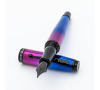 Monteverde MV42523 Nébuleuse Invincia Stylo Plume moyenne
