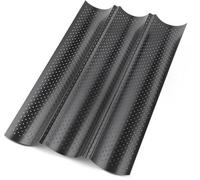 Moule à baguette Benzoa® en acier au carbone de qualité alimentaire avec revêtement antiadhésif – pour 3 baguettes (38 x 24,5 x 2,2 cm), jusqu'à 230 °C