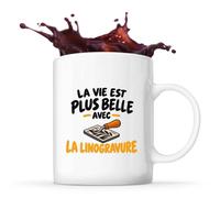 Mug La vie est plus belle avec la linogravure | modèle 1 | Tasse Céramique 330 ml Recto Verso Passe au Lave-Vaisselle | Café Thé Bureau Maison | Idée Cadeau Graveur Graveuse Collègue Noël Départ