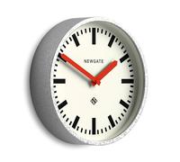 NEWGATE® Luggage Horloge Murale | Horloge de Station Moderne en métal rétro | 30 cm | Boîtier métallique galvanisé Profond avec Aiguilles Rouges | Style Vintage Contemporain pour Cuisine ou Bureau