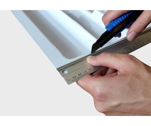 Organisateur de tiroirs Unyqoos® flexible avec compartiments – insert en plastique de haute qualité, argenté/blanc, découpable, pour ranger couverts et autres objets, idéal pour la cuisine et le burea