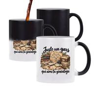 Otshirt Mug Magique Juste un gars qui aime la généalogie | Tasse qui Change de Couleur à la Chaleur, Céramique 300 ml Recto Verso | Idée Cadeau Généalogiste Noël Anniversaire