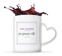 Otshirt Tasse Cœur Une Journee Ca Passe Vite - Mug - Idée Tasse Personnalisable en forme de Cœur Cadeau Anniversaire Fête Original Famille Travail Départ Collègue Retraite Noël. - Violet&Vert - 3