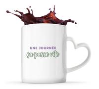 Otshirt Tasse Cœur Une Journee Ca Passe Vite - Mug - Idée Tasse Personnalisable en forme de Cœur Cadeau Anniversaire Fête Original Famille Travail Départ Collègue Retraite Noël. - Violet&Vert - 2