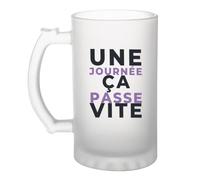 Otshirt Verre à Bière Une Journee Ca Passe Vite - Beer Glass - Idée Chope de Bière Cadeau Anniversaire Fête Original Famille Travail Départ Collègue Retraite Noël. - Bleu&Violet - 1