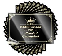 Outdoor Fall Decor - Tatouages en microfibre - Autocollant en vinyle imperméable avec inscription « Keep Calm I'm Almost A Geophysicist Garage » (8 x 12 cm)