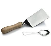 pelle servi lasagne et cuillère à café fromage produits italiens servis gâteaux et tranches de tartes; ustensiles de cuisine